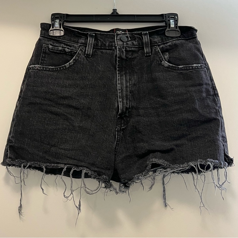Urban Outfitters BDG High Rise Girlfriend Black Denim Short Size 29